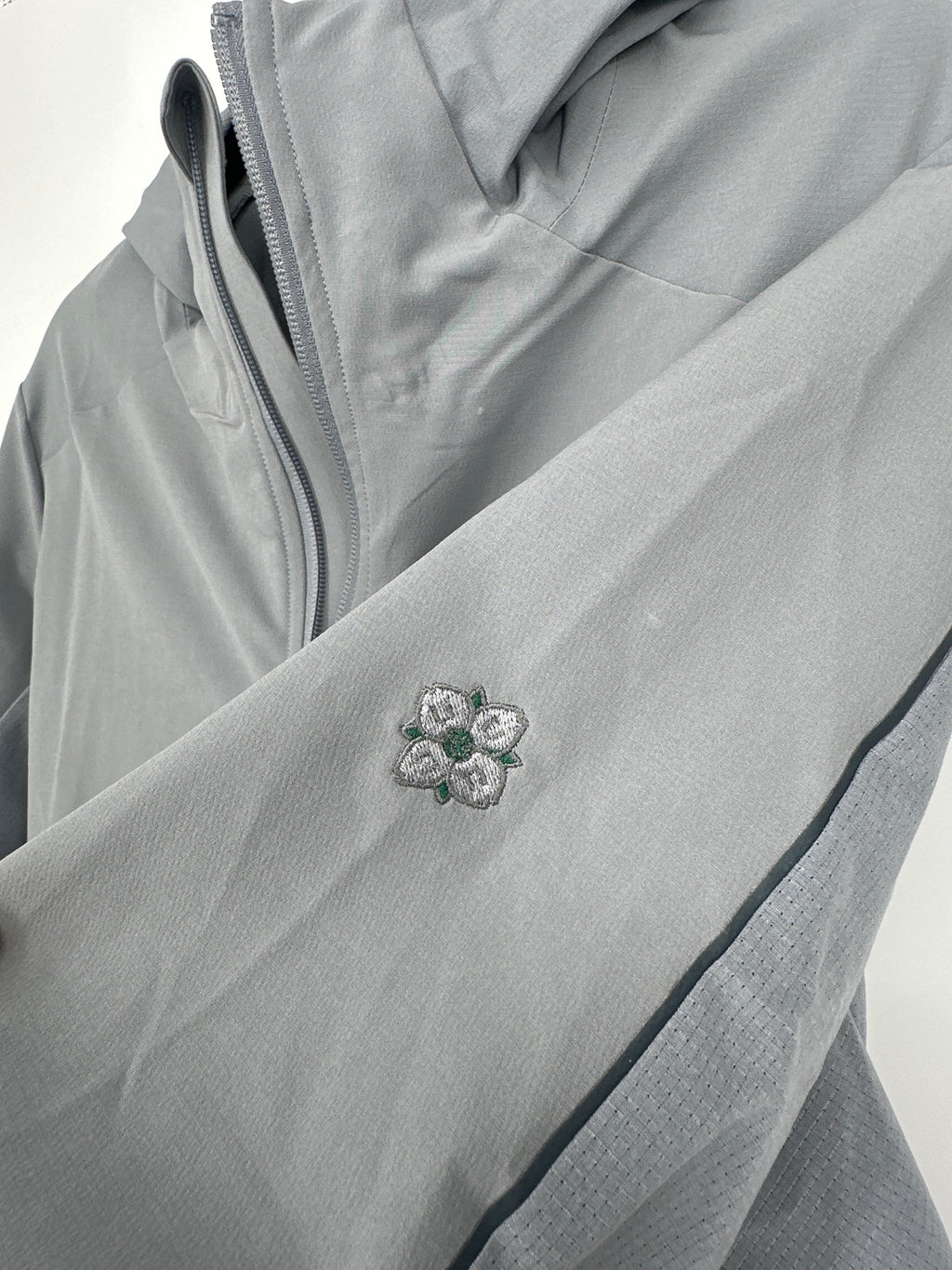 Lululemon x. Dogwood Warp Light Jacket (S,M)